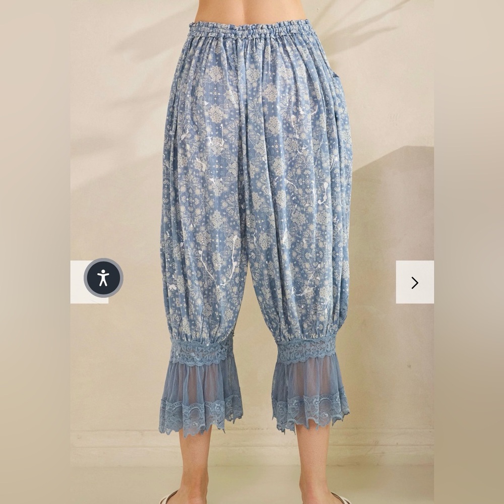 Oli & Hali WASHED PAISLEY PRINTED BLOOMER PANTS - Picture 8 of 8